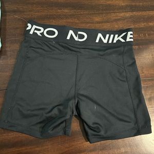 Nike Pros L Black